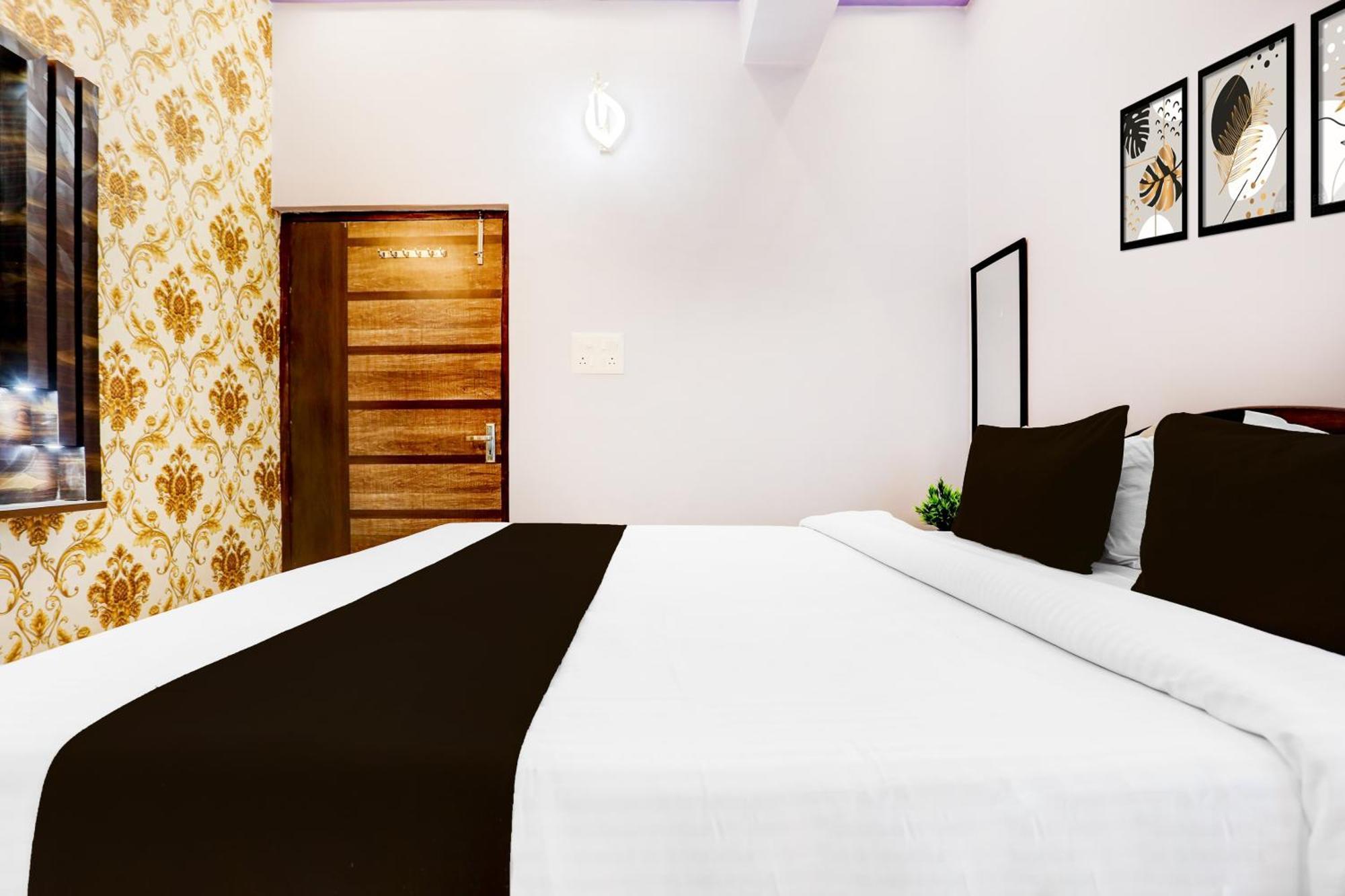 Hotel O Deejit Inn Danapur Extérieur photo